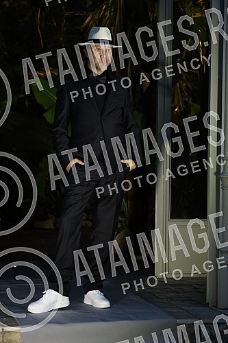 The fashion show transforming 