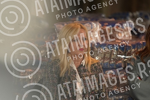 The President of the Republic of Serbia, Aleksandar Vucic, visited the warehouse of the Republic Directorate for Commodity Reserves - General Cargo Warehouse, Belgrade.Predsednik Republike Srbije Aleksandar Vucic obisao je skladista Republicke dire