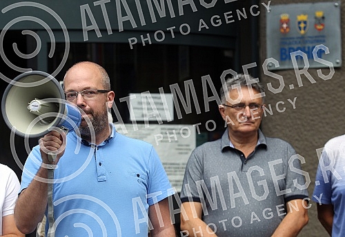 A protest against the demolition of a residential building in Vidovdanska Street, organized by the coalition A protest against the demolition of a residential building in Vidovdanska Street, organized by the coalition