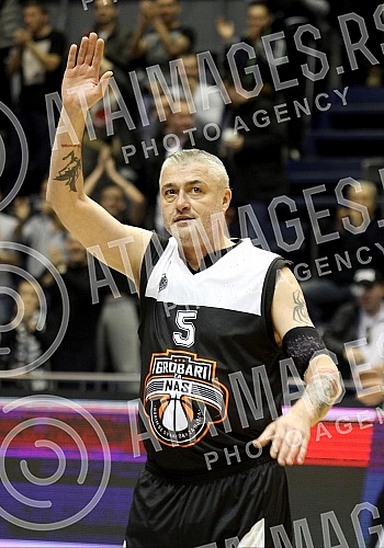 Revijalna utakmica za pomoc KK Partizan pod nazivom 