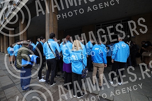 The Serbian Progressive Party handed over the list for the parliamentary elections to Aleksandar Vucic - Together we can do all the certified statements of the voters who support it, today, February 16, 2022. year, at 15 o'clock, at the headquarters 