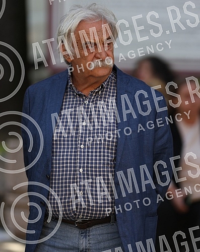 Srbijanka Turajlic, a retired professor of the University of Belgrade and an activist for human rights and freedoms, was buried at the New Cemetery.Profesorka Univerziteta u Beogradu u penziji i i aktivistkinja za ljudska prava i slobode Srbijanka 