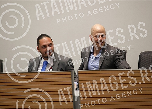 The election assembly of the Belgrade City Board of True Serbia and the Leviathan National Defense was held in the Stari Grad municipality building.U zgradi opstine Stari grad odrzana je izborna skupstina gradskog odbora Beograda Prave Srbije i Nac