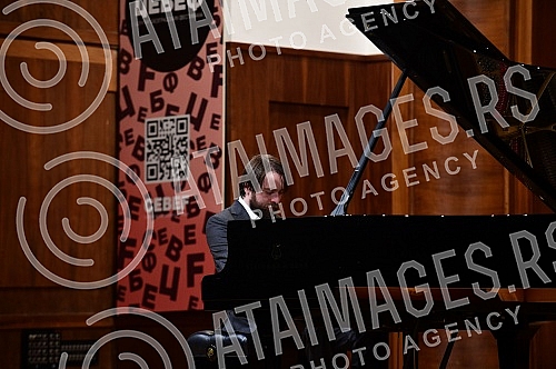 The world star of classical music - pianist Daniil Trifonov will hold a concert for the first time in Belgrade in the Great Hall of the Kolarac Foundation, organized by the Center of Belgrade Festivals - CEBEF.
Svetska zvezda klasicne muzike - pijan The world star of classical music - pianist Daniil Trifonov will hold a concert for the first time in Belgrade in the Great Hall of the Kolarac Foundation, organized by the Center of Belgrade Festivals - CEBEF.
Svetska zvezda klasicne muzike - pijan