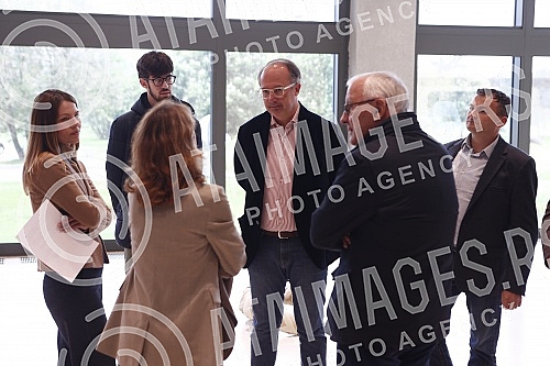 A press conference was held at the Museum of Contemporary Art on the occasion of the announcement of the program to mark the centenary of the birth of one of the initiators of the museum and its longtime manager Miodrag B. Protic.U Muzeju savremene