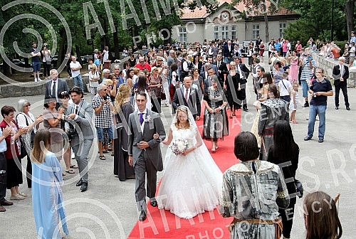Wedding at Oplenac, in the church of St. George - Prince Djorde Karadordevic and Felon Rajon Karadordevic (Fallon Rayman).
Svadba na Oplencu, u crkvi Svetog Djordja - Princ Djorde Karadordevic i Felon Rajman Karadordevic (Fallon Rayman) Wedding at Oplenac, in the church of St. George - Prince Djorde Karadordevic and Felon Rajon Karadordevic (Fallon Rayman).
Svadba na Oplencu, u crkvi Svetog Djordja - Princ Djorde Karadordevic i Felon Rajman Karadordevic (Fallon Rayman)