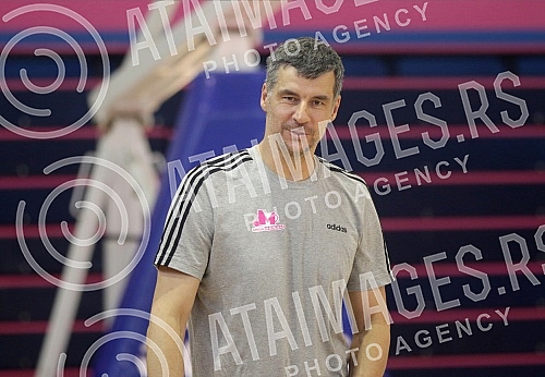 Training of basketball players Mega Bemax and new coach Vlado Jovanovic.Trening kosarkasa Mega Bemax i novog trenera Vlade Jovanovica.