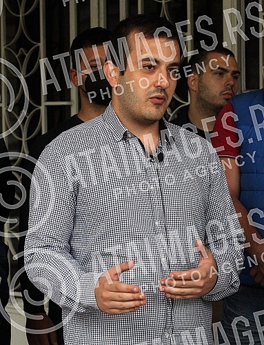 A press conference was held in front of the headquarters of the Republic Election Commission by representatives of the One in Five Million movement on 