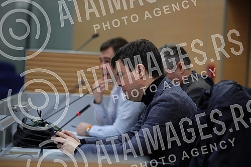 Organized by the Serbian movement Dveri in the hall of the Municipal Assembly of Stari grad, a panel discussion was held on the referendum LET'S NOT GIVE A CONSTITUTION!U organizaciji Srpskog pokreta Dveri u sali Skupstine opstine Stari grad odrzan