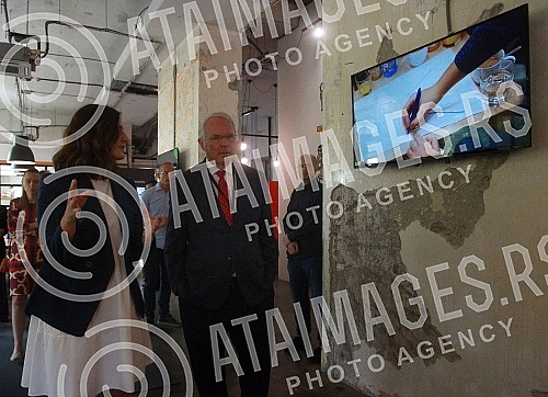 Representatives of ICT HUB and the Serbia Innovate project, supported by the United States Agency for International Development (USAID), presented four pilot superclusters gathered around the domain with the greatest potential for sustainable growth 