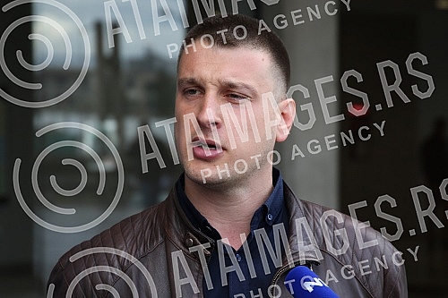 The Belgrade High Court handed down a first-instance verdict to two former police officers accused of revealing official secrets regarding their activities during the visit of then-Serbian Prime Minister Aleksandar Vucic to Potocari in July 2015 when