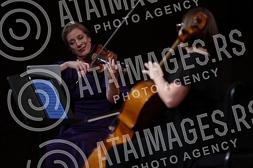 The American violinist Elizabeth Pitcairn performed in the Great Hall of the Kolarce Endowment, and the audience in Serbia had the opportunity to hear for the first time the sounds of one of the most famous and expensive violins in the world, the Red