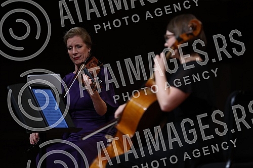 The American violinist Elizabeth Pitcairn performed in the Great Hall of the Kolarce Endowment, and the audience in Serbia had the opportunity to hear for the first time the sounds of one of the most famous and expensive violins in the world, the Red