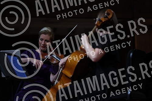 The American violinist Elizabeth Pitcairn performed in the Great Hall of the Kolarce Endowment, and the audience in Serbia had the opportunity to hear for the first time the sounds of one of the most famous and expensive violins in the world, the Red