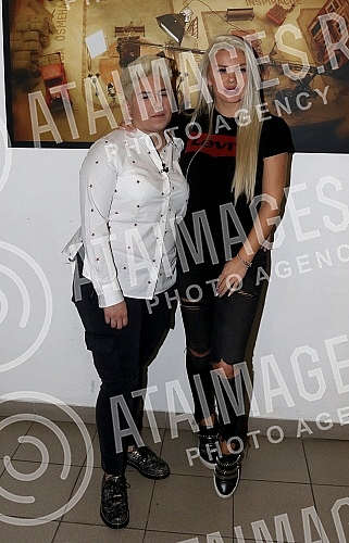 Extraordinary insertion of competitors in the competition of Zadruga 2.Vanredno ubacivanje takmicara u rijaliti sou Zadruga 2.