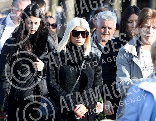 Funeral of Divna Karleusa held on Beanijsko cemetary.Sahrana povodom smrti Divne Karleuse odrzana na Bezanijskom groblju.