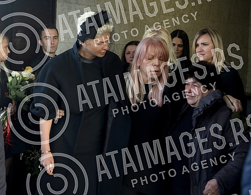 Funeral of Divna Karleusa held on Beanijsko cemetary.Sahrana povodom smrti Divne Karleuse odrzana na Bezanijskom groblju.
