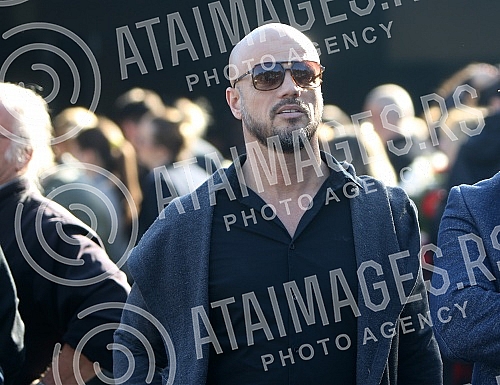Funeral of Divna Karleusa held on Beanijsko cemetary.Sahrana povodom smrti Divne Karleuse odrzana na Bezanijskom groblju.