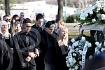 Funeral of Divna Karleusa held on Beanijsko cemetary.Sahrana povodom smrti Divne Karleuse odrzana na Bezanijskom groblju.