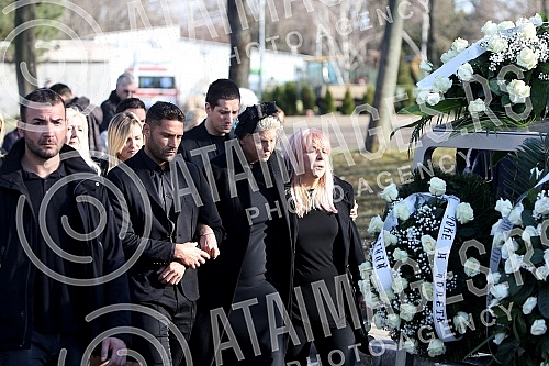 Funeral of Divna Karleusa held on Beanijsko cemetary.Sahrana povodom smrti Divne Karleuse odrzana na Bezanijskom groblju.