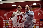 Goal scorer Aleksandar Pesic signed a three-year contract, with the possibility of extending the cooperation for another year, with Crvena Zvezda and expressed great satisfaction about returning to his home.Golgeter Aleksandar Pesic je potpisao tro