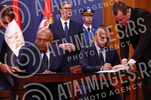 The Minister of Agriculture, Water Management and Forestry Branislav Nedimovic signed with Samih Sukri a Memorandum of Understanding between the governments of the two countries in cooperation in the field of agriculture.Ministar poljoprivrede, vod