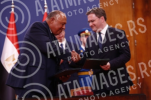 The memorandum of understanding on the mutual cancellation of visas for holders of diplomatic, official and special passports was signed by the heads of diplomacy of the two countries, Nikola Selakovic and Samih Sukri.Memorandum o razumevanju o med