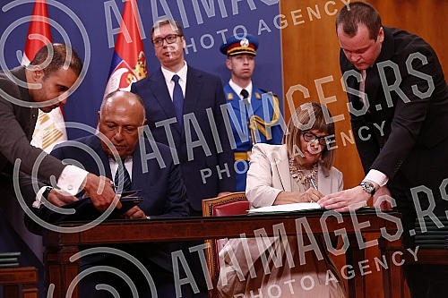 The program of cooperation in the field of culture and art between the Egyptian and Serbian governments was signed by the Minister of Culture and Information Maja Gojkovic and the Minister of Foreign Affairs Samih Sukri, as well as the Memorandum of 