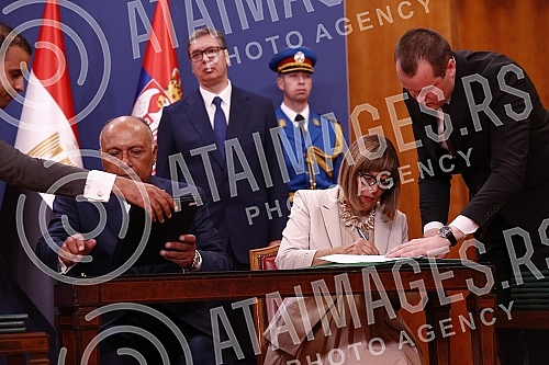 The program of cooperation in the field of culture and art between the Egyptian and Serbian governments was signed by the Minister of Culture and Information Maja Gojkovic and the Minister of Foreign Affairs Samih Sukri, as well as the Memorandum of 