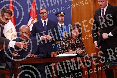 The Memorandum of Understanding between the Ministry of Environmental Protection of Serbia and the Ministry of Environment of Egypt on cooperation in the field of environment was signed by the Minister of Foreign Affairs of Egypt, Samih Sukri, and Mi