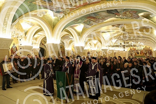In the crypt of the Saint Sava Temple in Belgrade, a memorial was served to the killed Oliver Ivanovic. U kripti Hrama Svetog Save u Beogradu sluzen je pomen ubijenom Oliveru Ivanovicu.