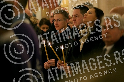 In the crypt of the Saint Sava Temple in Belgrade, a memorial was served to the killed Oliver Ivanovic. U kripti Hrama Svetog Save u Beogradu sluzen je pomen ubijenom Oliveru Ivanovicu.
