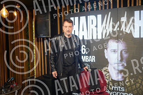 The press conference, on the occasion of the announced concert of Hari Mata Hari on December 16 at mts Dvorana, was held at the club Lisbon