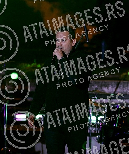 Singer Pedja Medenica held a 