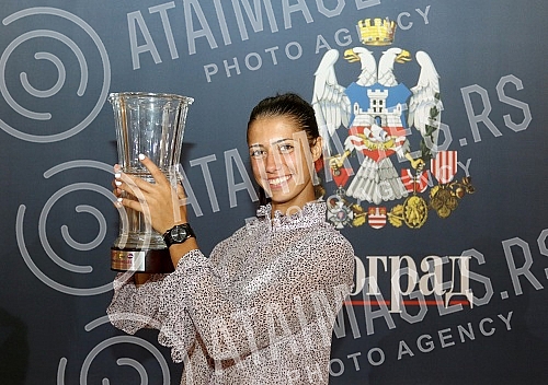 Press conference Olga Danilovic after returning from Moscow and winning the first WTA trophy.Pres konferencija teniserke Olge Danilovic po povratku iz Moskve i osvajanju prvog WTA trofeja.