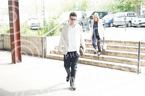 The arrival of members of the Serbian Progressive Party to the session of the Presidency, where a decision will be made on the SNS candidate for the President of the National Assembly.Dolazak clanova Srpske napredne stranke na sednicu Predsednistva