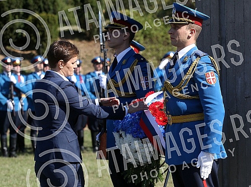 The Jajinci Memorial Park marked the Day of Remembrance for the suffering of Serbs, Roma and Jews at that site in the Second World War, and the state commemorative ceremony was led by Prime Minister Ana Brnabic.U Spomen-parku Jajinci obelezen je Da