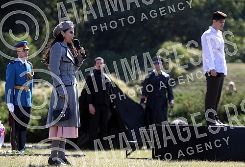 The Jajinci Memorial Park marked the Day of Remembrance for the suffering of Serbs, Roma and Jews at that site in the Second World War, and the state commemorative ceremony was led by Prime Minister Ana Brnabic.U Spomen-parku Jajinci obelezen je Da