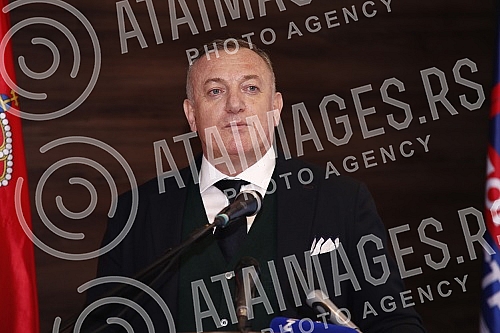 The movement Da se struka pita