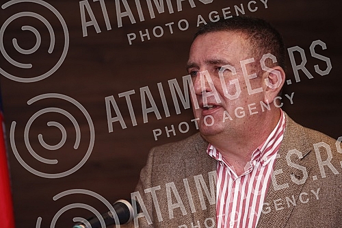 The movement Da se struka pita