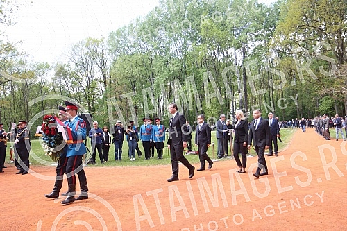 The Donja Gradina Memorial Area is marking the Day of Remembrance for the victims of the Ustasha crime - genocide in the Jasenovac concentration camp and its biggest start-up Donja Gradina, and the 77th anniversary of the breakthrough of the last Jas