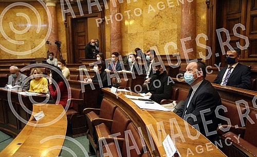 A public hearing was held in the House of the National assembly, organized by the Committee on finance, the republic budget and the control of spending of public funds, on the topic: 