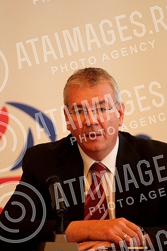 Potpisivanje ugovora izmedju Ministarstva omladine i sporta Republike Srbije i Sportskog saveza Srbije u Palati Srbija