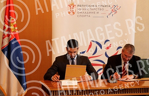 Potpisivanje ugovora izmedju Ministarstva omladine i sporta Republike Srbije i Sportskog saveza Srbije u Palati Srbija