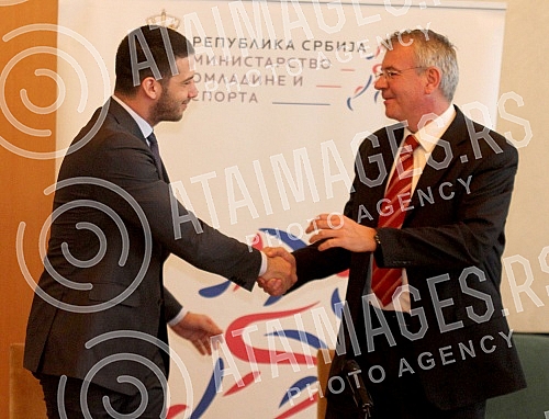 Potpisivanje ugovora izmedju Ministarstva omladine i sporta Republike Srbije i Sportskog saveza Srbije u Palati Srbija