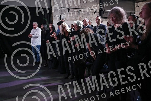 The commemoration on the occasion of the death of Veselin Vesa Simonovic, director and editor-in-chief of the Nova.rs portal, was held in Dorcol Square.Komemoracija povodom smrti Veselina Vese Simonovica, direktora i glavnog urednika portala Nova.r