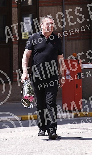 Veselin Vesa Simonovic, director and editor-in-chief of the Nova.rs portal, will be buried in the Alley of Merited Citizens at the New Cemetery in Belgrade, the family received condolences at 1:30 p.m., and the funeral service began at 2 p.m.Veseli