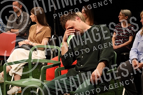 The premiere of the duo of the play 