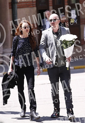 Veselin Vesa Simonovic, director and editor-in-chief of the Nova.rs portal, will be buried in the Alley of Merited Citizens at the New Cemetery in Belgrade, the family received condolences at 1:30 p.m., and the funeral service began at 2 p.m.Veseli