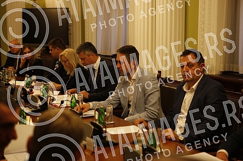 Working group for inter-party dialogue with representatives of parties without the mediation of foreigners held its 15th meeting in the Serbian Parliament.Radna grupa za medjustranacki dijalog sa predstavnicima stranaka bez posredovanja stranaca od